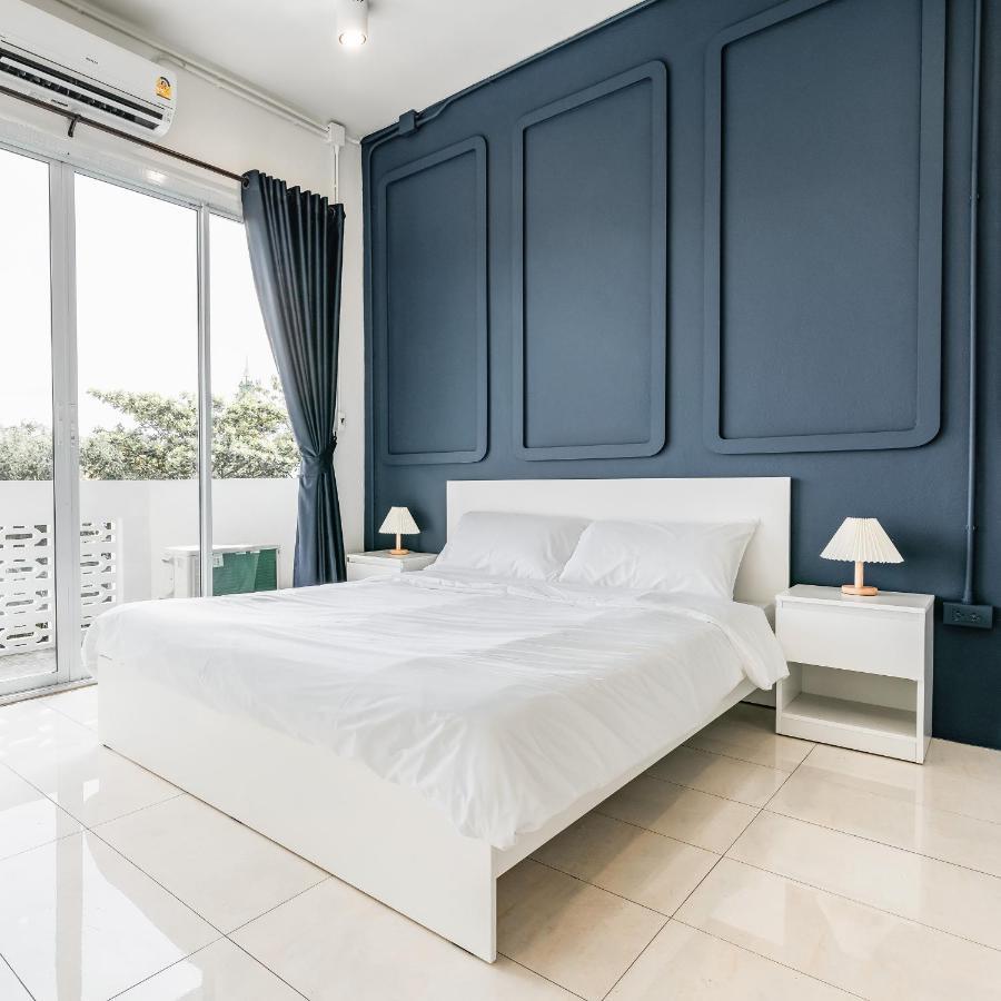 Shapel Hostel And Cafe เชียงใหม่ ภายนอก รูปภาพ