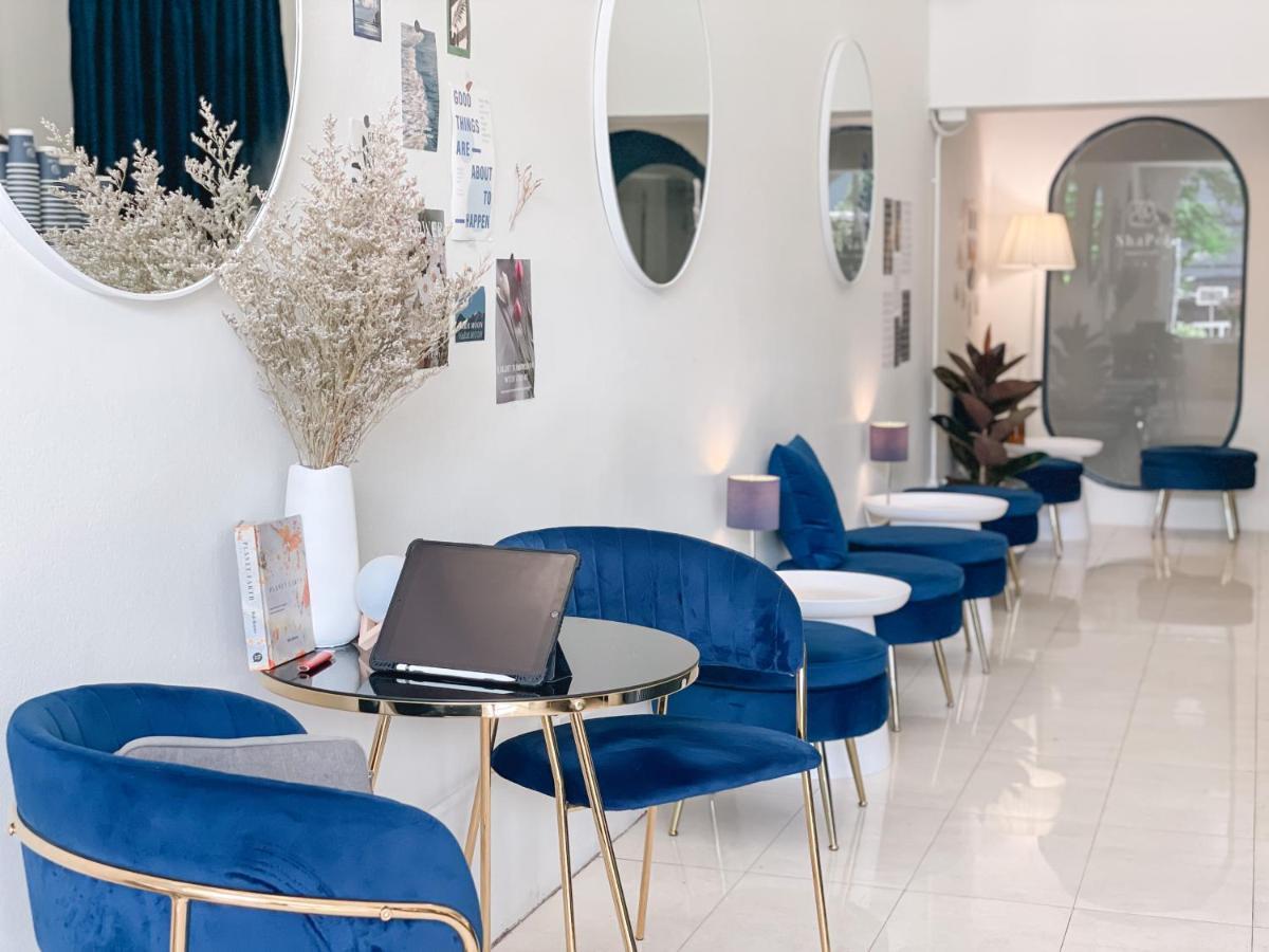 Shapel Hostel And Cafe เชียงใหม่ ภายนอก รูปภาพ