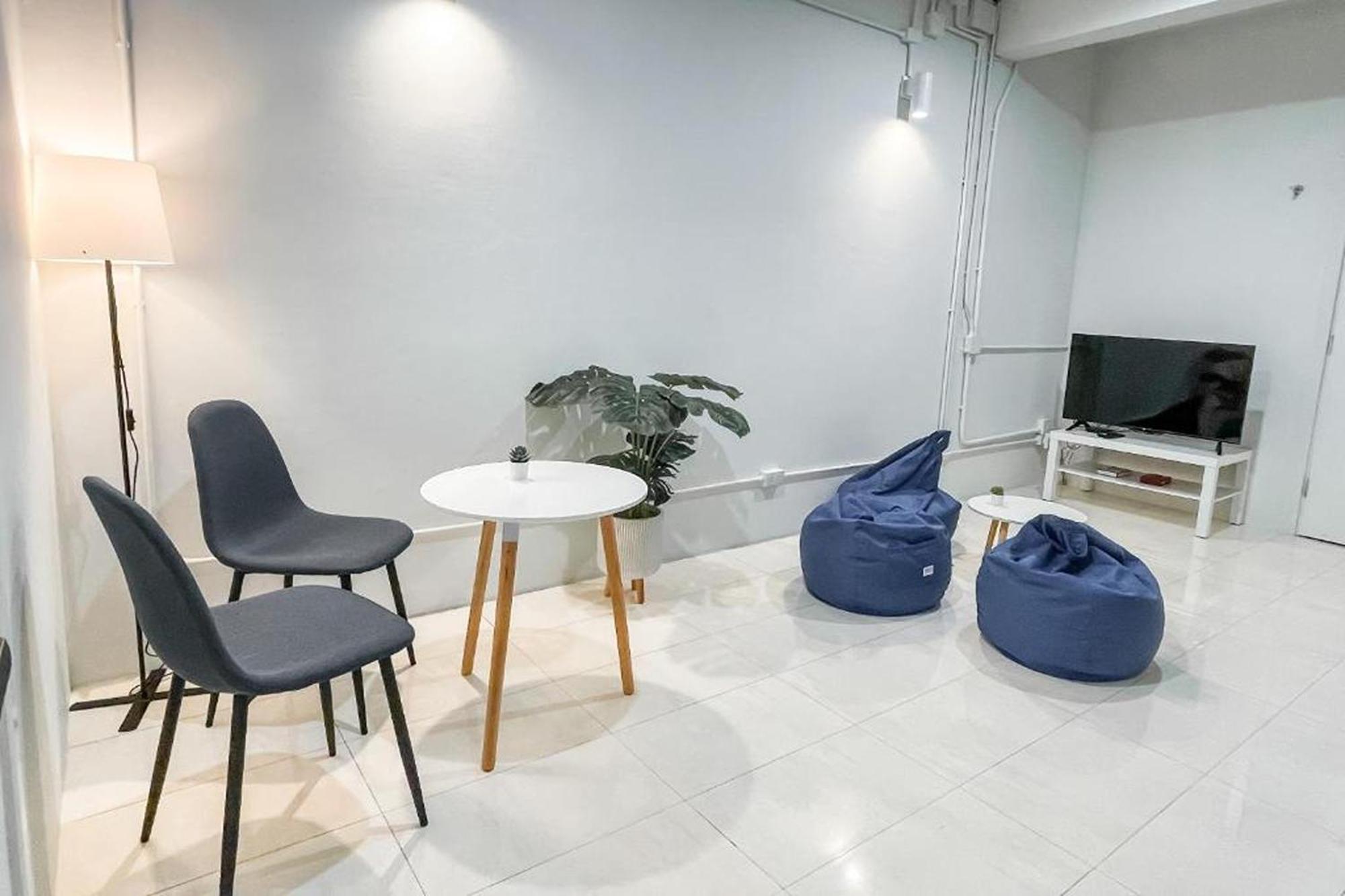 Shapel Hostel And Cafe เชียงใหม่ ภายนอก รูปภาพ