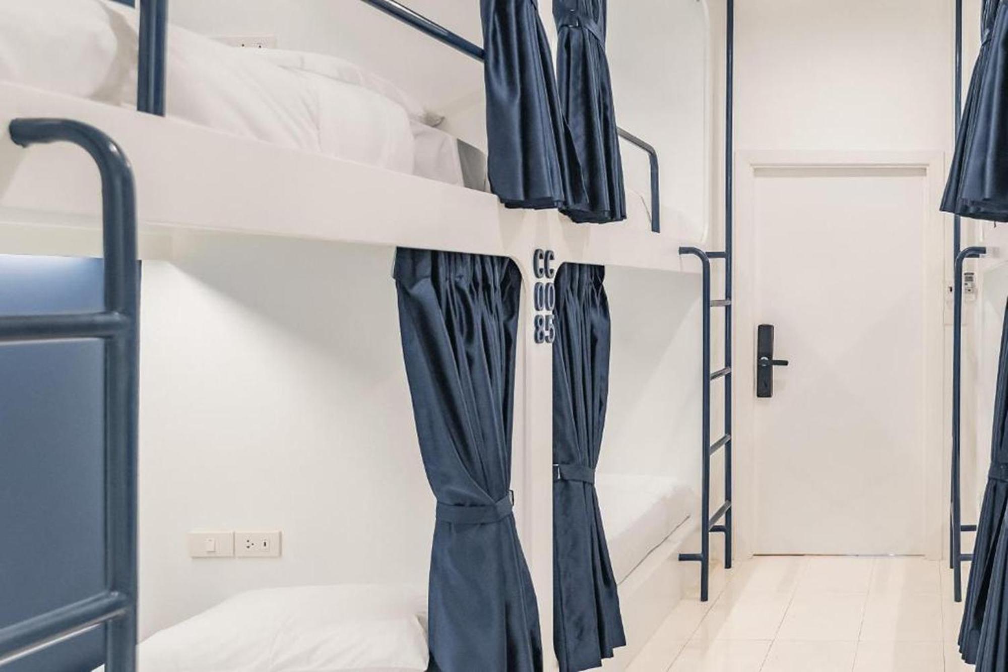 Shapel Hostel And Cafe เชียงใหม่ ภายนอก รูปภาพ